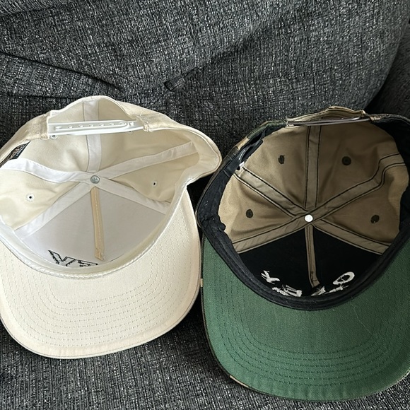 OBEY SnapBack hats - Picture 3 of 3